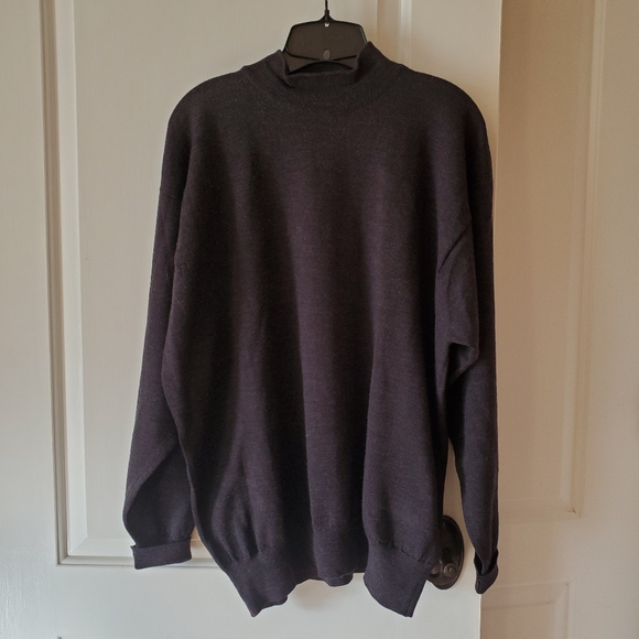 Neiman Marcus Exclusive 100% merino wool Men’s Sweater Scotland made - Picture 8 of 8